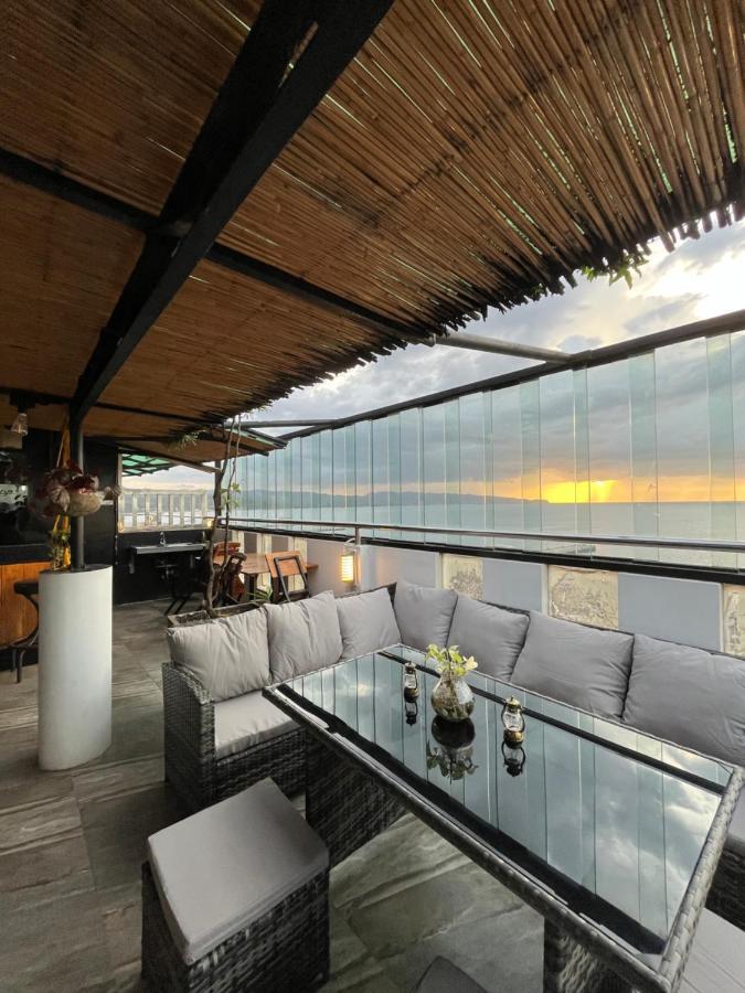 Navarro Hotel Caticlan Εξωτερικό φωτογραφία