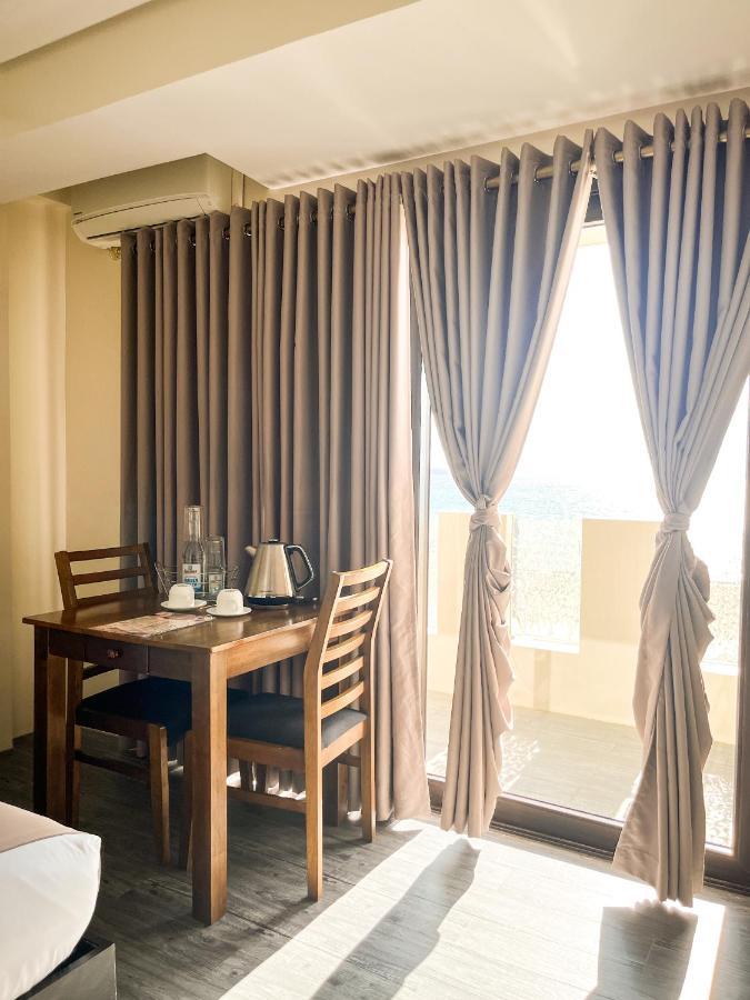 Navarro Hotel Caticlan Εξωτερικό φωτογραφία