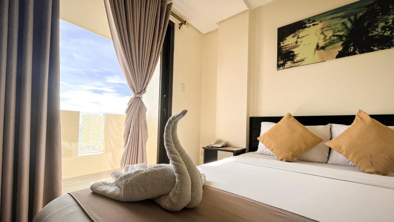 Navarro Hotel Caticlan Εξωτερικό φωτογραφία